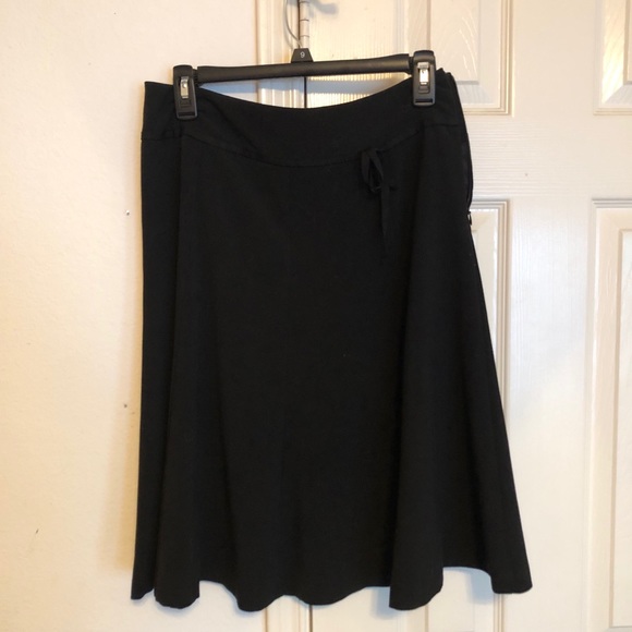 Basic Black Skirt with Ribbon Tie - Picture 1 of 3